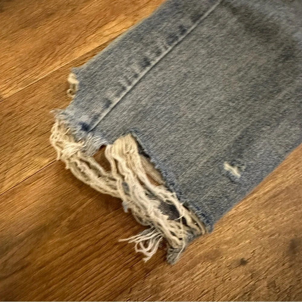 Wishlist Straight Leg Distressed Jeans sz Large - Picture 6 of 8